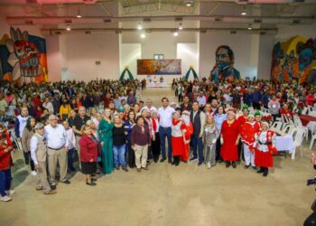 Celebró Alcalde Carlos Peña Ortiz a abuelitos de Reynosa