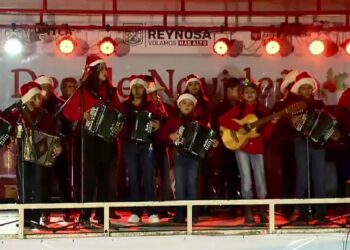 Ameniza Conjunto Norteño del IRCA, Desfile Navideño