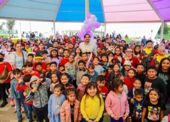 Celebró Alcalde Carlos Peña Ortiz Cumpleaños de niños de diciembre