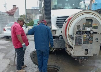 Sondeó COMAPA línea general en fraccionamiento Los Muros