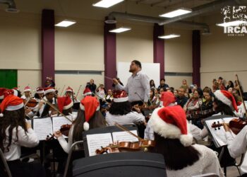 Ofrecen alumnos del IRCA, un repertorio navideño en concierto clásico