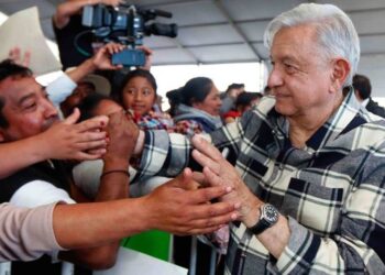 Necesitamos de todos para combatir al narcotráfico: AMLO ante violencia en Texcaltitlán