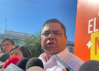 Mario Escobar, papá de Debanhi, busca registro con Movimiento Ciudadano