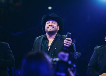 Julión Álvarez quedó en medio de una balacera en Chiapas, descartan ataque directo