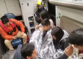 Familia a punto de morir por hipotermia en el Río Bravo