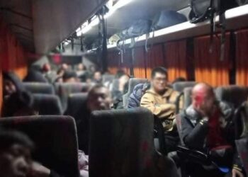 Desarticulan tráfico de migrantes chinos en autobús turístico de Oaxaca