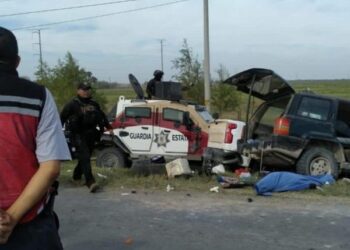 Familia pierde cuatro miembros en choque provocado por persecución de crimen organizado