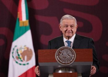 Rechaza AMLO que su campaña presidencial recibió dinero del narco: “son viles calumniadores”