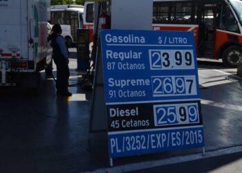 Gasolina Premium supera los 26 pesos tras ajuste al IEPS