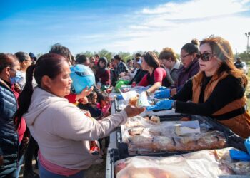 Disfrutaron colonos de la Artículo 27 un Día de Reyes con Alcalde de Reynosa