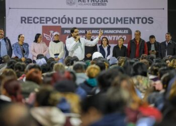 Becas del Gobierno de Carlos Peña Ortiz transforman vidas de familias en Reynosa