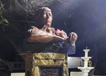 Rinde homenaje Gobierno del Alcalde Calos Peña Ortiz a Cornelio Reyna