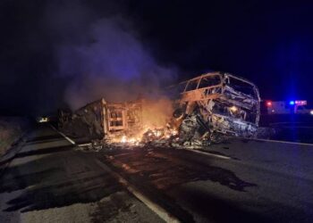Fatal choque en autopista de Sinaloa deja 22 muertos; la mayoría quedaron calcinados