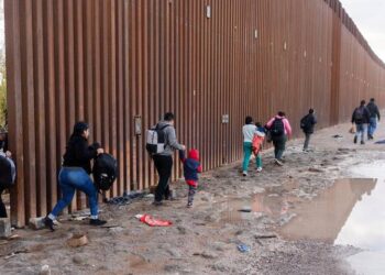 Migrantes secuestrados en Tamaulipas relatan sus días en cautiverio: muchos se quedaron ahí