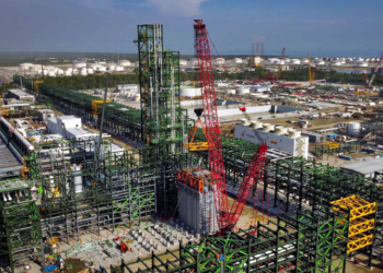 Reducen meta de producción de Dos Bocas: llegará sólo a 176 mil barriles diarios