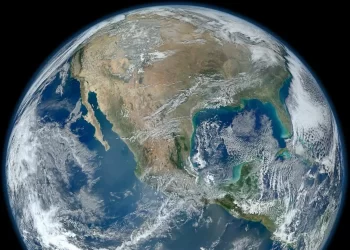 Hoy la Tierra alcanzará velocidad máxima de 110 mil 700 kilómetros por hora