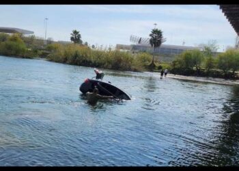 Rescatan a migrantes del río Bravo