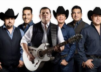 Miembros del Grupo Duelo hospitalizados después de accidente automovilístico