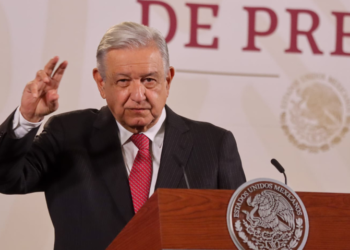 AMLO revela que NYT investiga financiamiento de cárteles a sus hijos y colaboradores