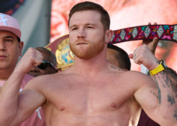 Canelo Álvarez se medirá ante Jermall Charlo ¡El estadounidense adelantó la noticia!