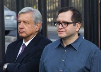 Hijo de AMLO denuncia filtración de su número telefónico