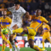 ¡Remontada auriazul! Pumas vino de atrás y le sacó el empate a Tigres en el Volcán