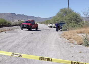 Hallan cuerpo de hombre junto a las vías del tren en García