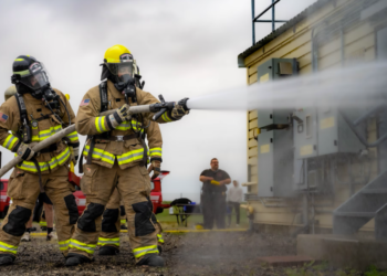 Evacuan por incendio en edificio de apartamentos en Dakota del Norte
