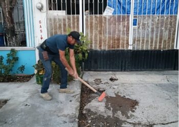 Restaura COMAPA líneas de conducción en colonia Aztlán y Fuentes Sección Lomas