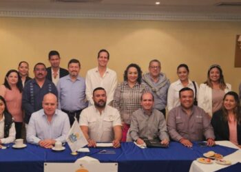 Acuerdan Secretaría de Turismo y hoteleros plan estratégico de promoción para zona sur