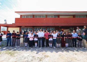 Impulsa Carlos Peña Ortiz la educación con nuevas aulas de 3.9 MDP