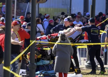 1 muerto y al menos 15 heridos después de tiroteo cerca del desfile de los Kansas City Chiefs