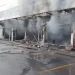 Se incendia negocio de comida ubicado en plaza comercial de San Pedro