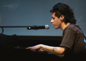 Una noche emotiva y llena de energía con Méne en Foro Tims.