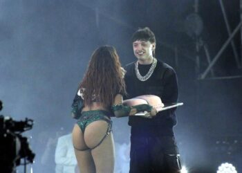 Anitta convierte al cantante en Súper Beso Pluma