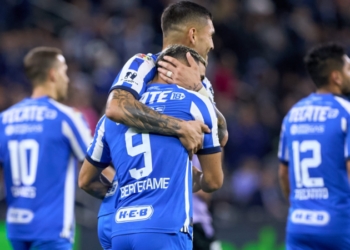 Rayados derrotó a Mazatlán para robarle el liderato al América