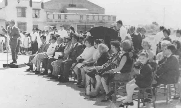 Primer festejo público de la fundación de Reynosa en la plaza de la comunidad de Reynosa Díaz, 14 de marzo de 1966. Foto Jesús Cavazos.