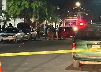 Nuevo León: Violento Tiroteo en Santa Catarina deja una mujer muerta, un hombre herido y una embarazada atropellada