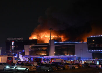 Más de 130 muertos por ataque terrorista en Moscú