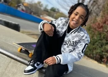 Niño de 8 años de Kentucky murió por fentanilo, no por comer fresas, revela forense