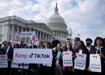 Venden o se van: Cámara aprueba medida anti-TikTok