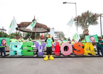 Apoyan comerciantes a Maki Ortiz para llegar el Senado por el Plan C