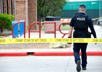 1 muerto y 1 arrestado por tiroteo en la biblioteca pública de Brownsville