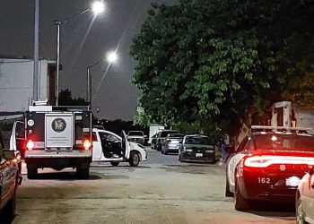 Nuevo León: Mujer ejecutada de 6 balazos cuando circulaba a bordo de un automóvil en calles de la colonia Los Huertos, en Juárez