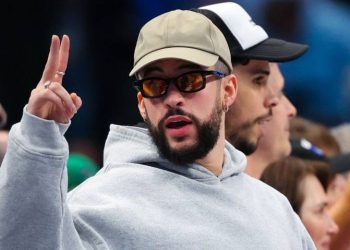 ¿Bad Bunny estaba en un bar gay con otro hombre? Esto sabemos del video filtrado