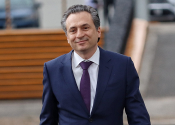 Abandona Emilio Lozoya el Reclusorio Norte tras aplazamiento de su audiencia