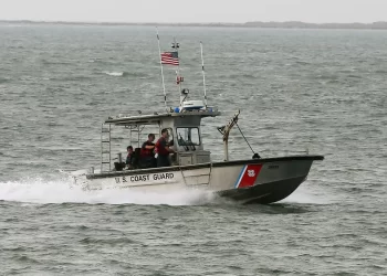 Recuperan cuerpo de niña que había desaparecido en el mar en La Isla del Padre Sur
