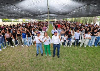 El presente y futuro de este país son ustedes: Maki Esther Ortiz Domínguez ante más de Mil jóvenes