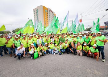 Apoyo multitudinario de reynosenses para Maki Esther Ortiz Domínguez en brigada de impacto