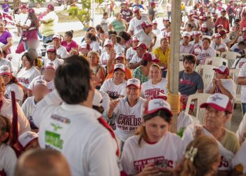 Carlos Peña Ortiz y Claudia Hernández Cierran el Día 36 de la Campaña con Multitudinaria Asistencia en las Colonias Voluntad y Trabajo y Alianza Social